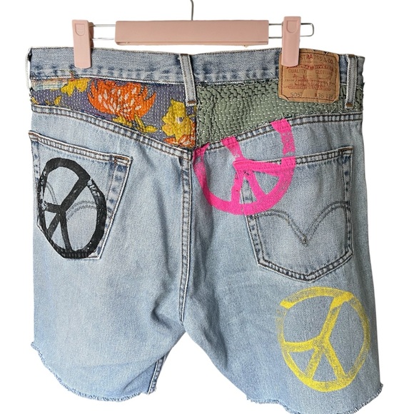 Tricia Fix Peace Shorts - Picture 3 of 4